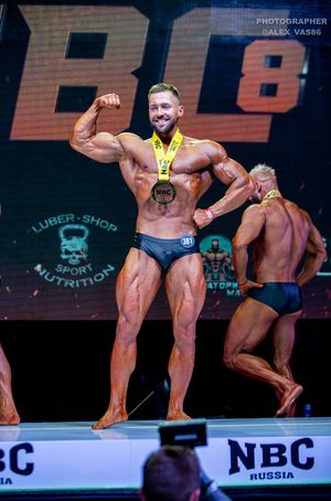 CLASSIC PHYSIQUE НОВИЧКИ